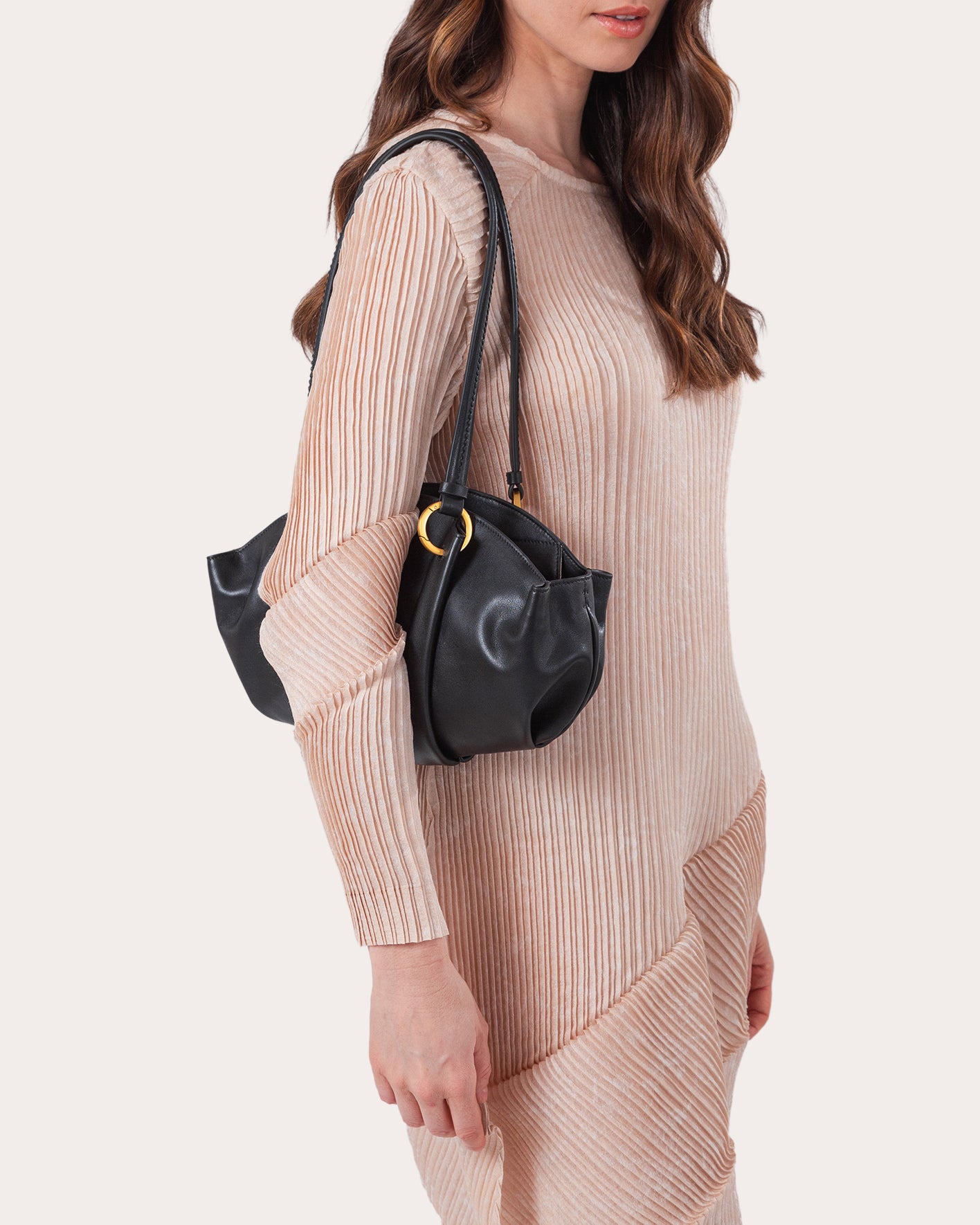 07:07 Leather Shoulder Bag