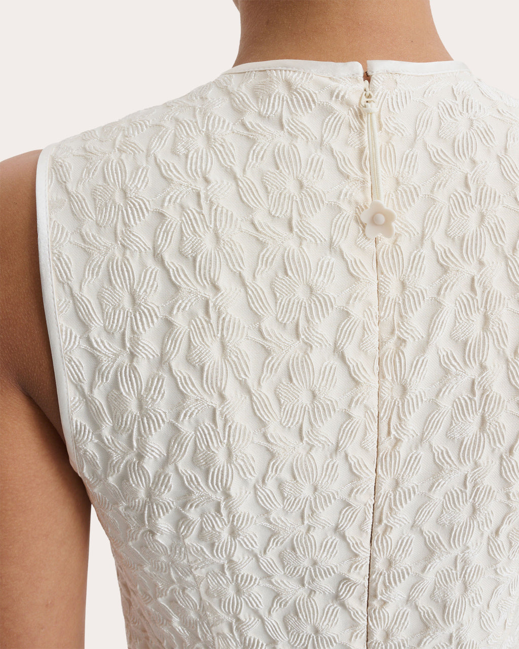 Devin Begonia Jacquard Sleeveless Midi Dress