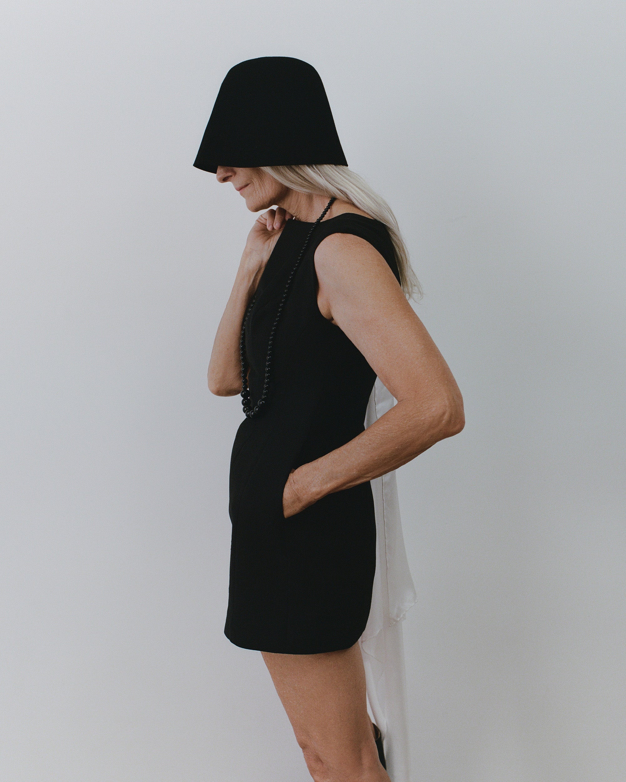 JOAEN Women's Kelli Wool Structured Boatneck Mini Dress in Black Size Medium