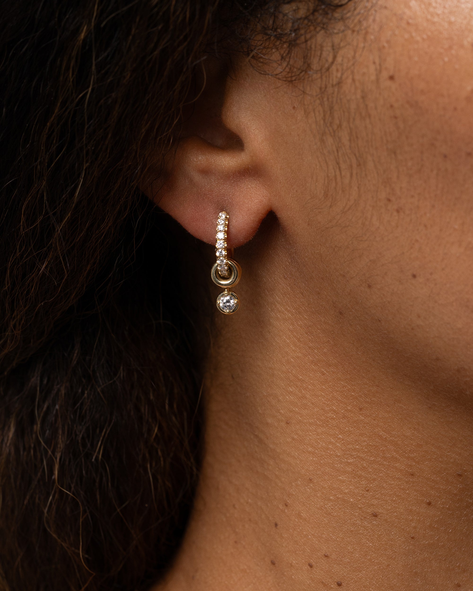 Diamond & 18k Gold Pavé Zahra Hoop Earrings