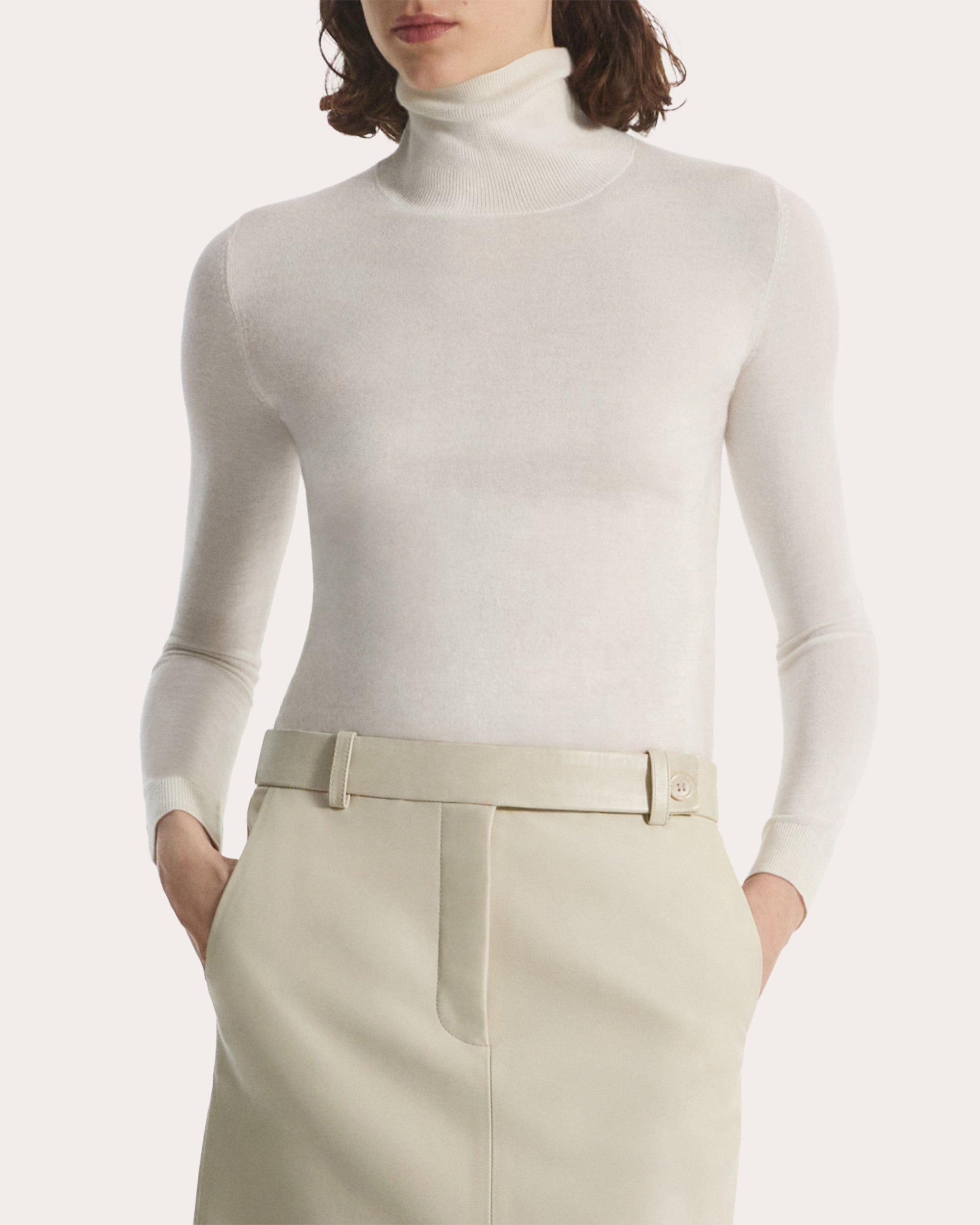 Fine Cashmere Slim Turtleneck