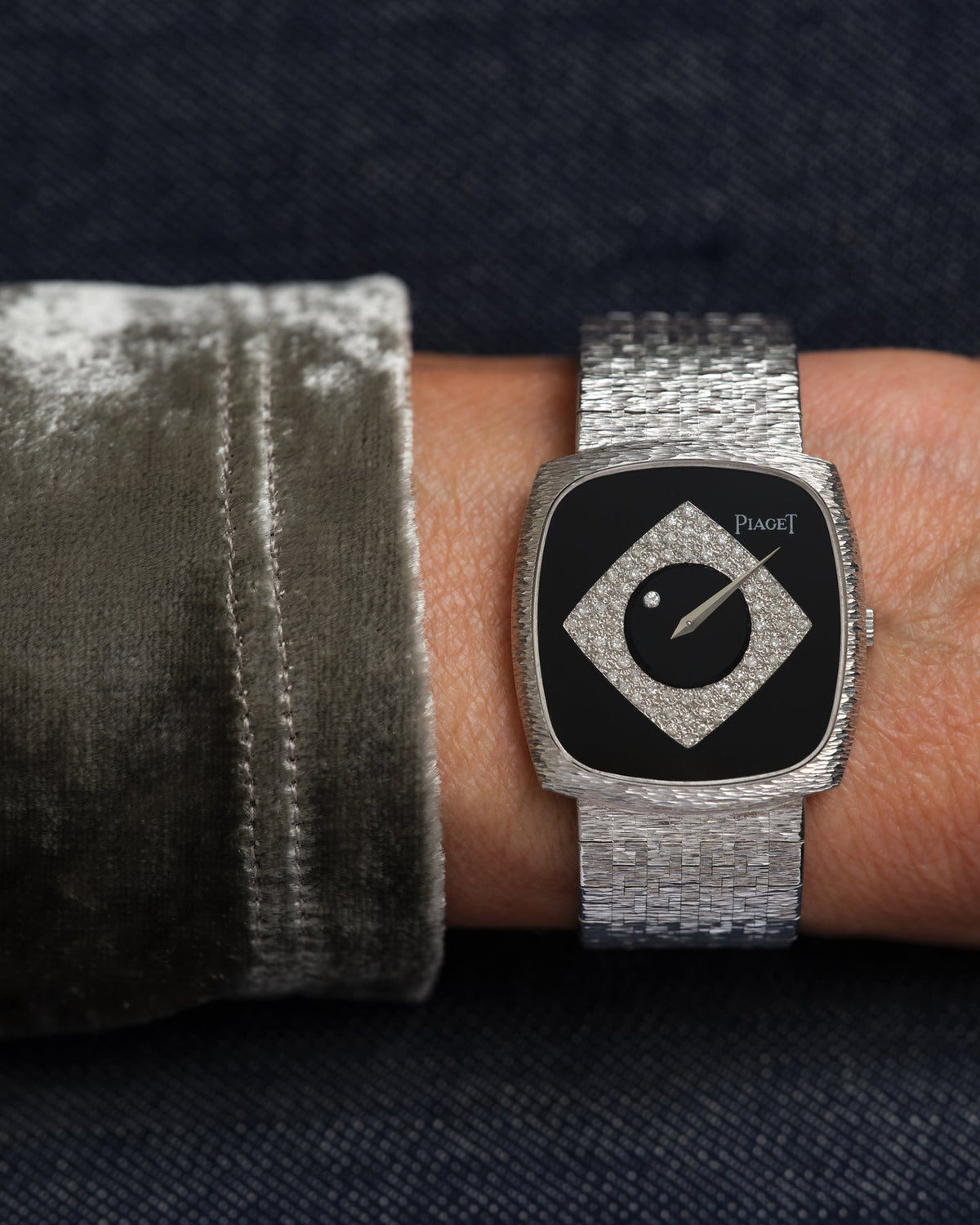 Vintage Piaget Onyx & Diamond 9591 A6 Watch
