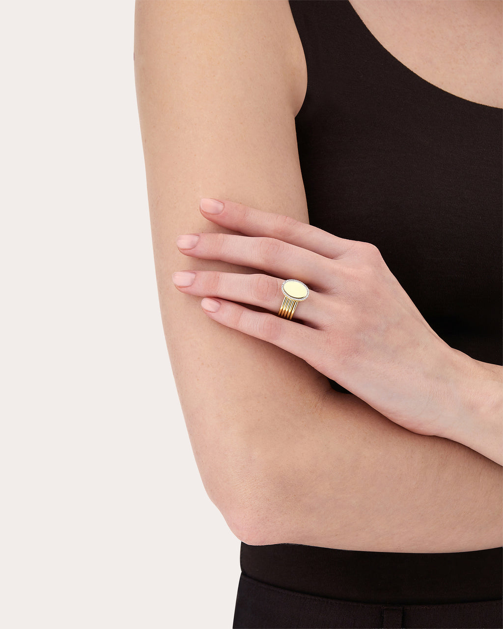 Diamond Halo Small Five-Band Sway Ring