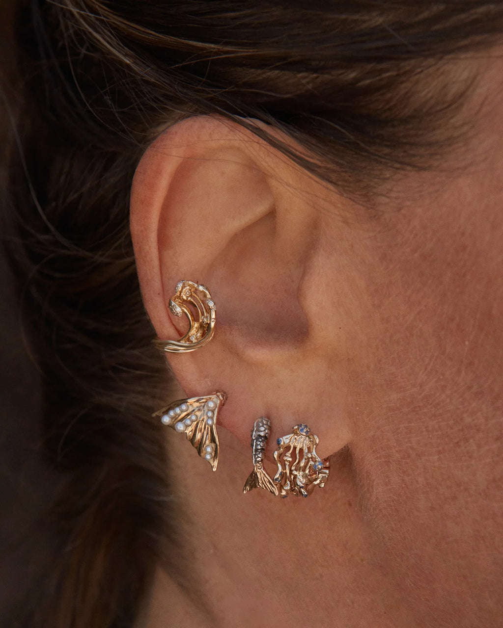 Pearl & 18k Gold Flipper Stud Earring