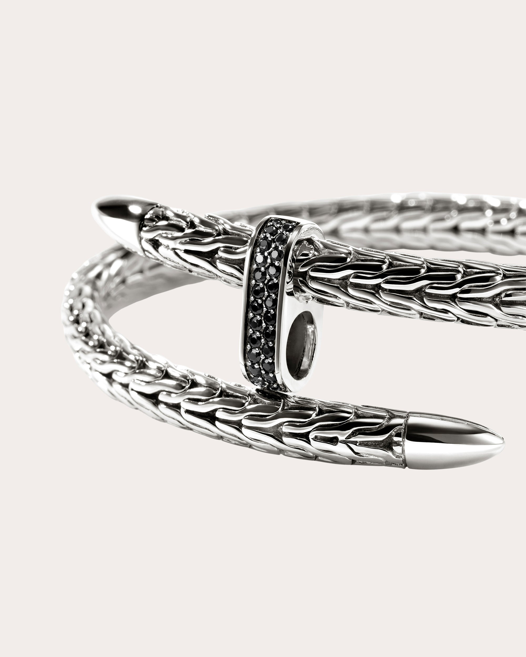Black Sapphire Spear Flex Cuff