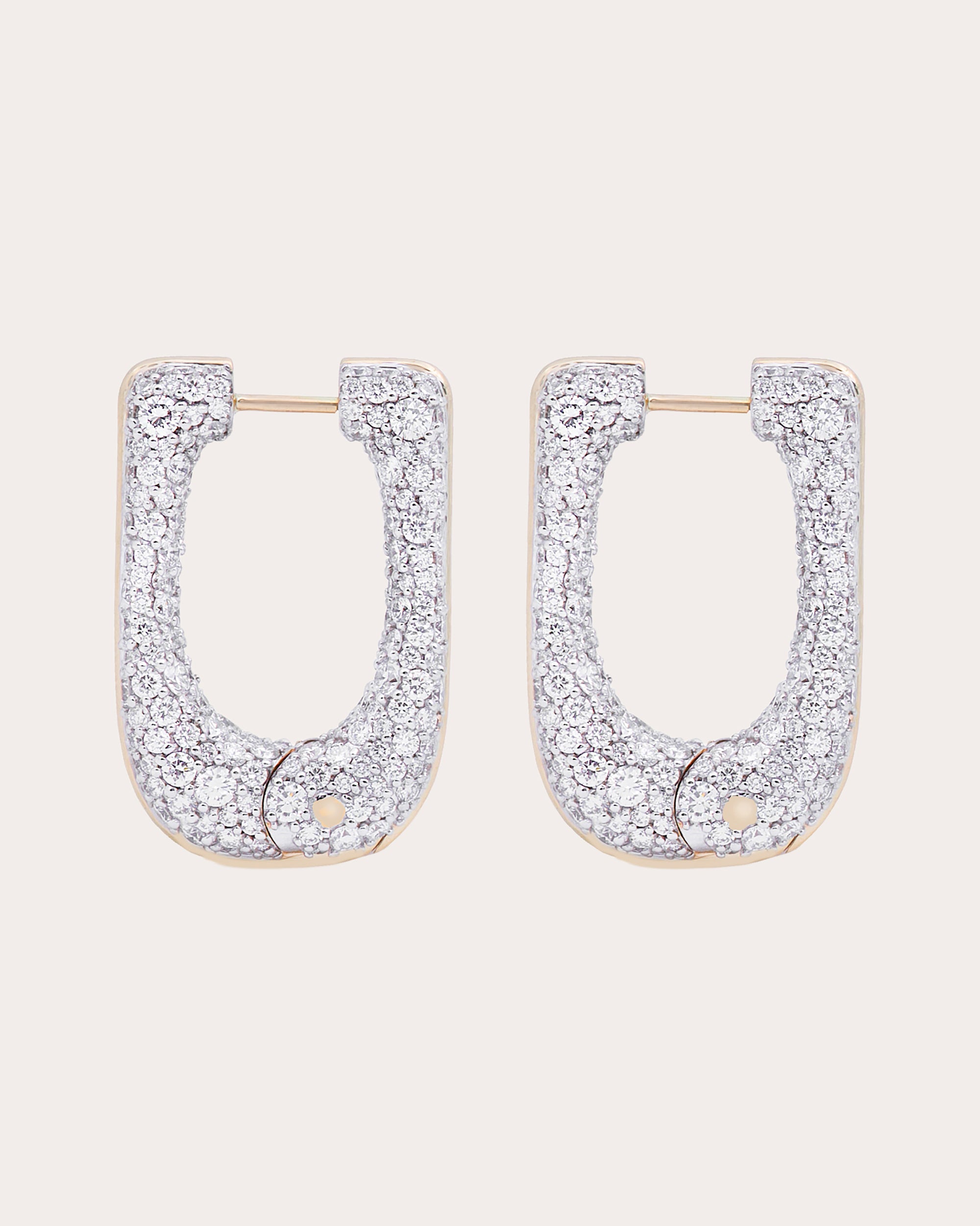 Diamond Found Rib Curve Hoop Earrings