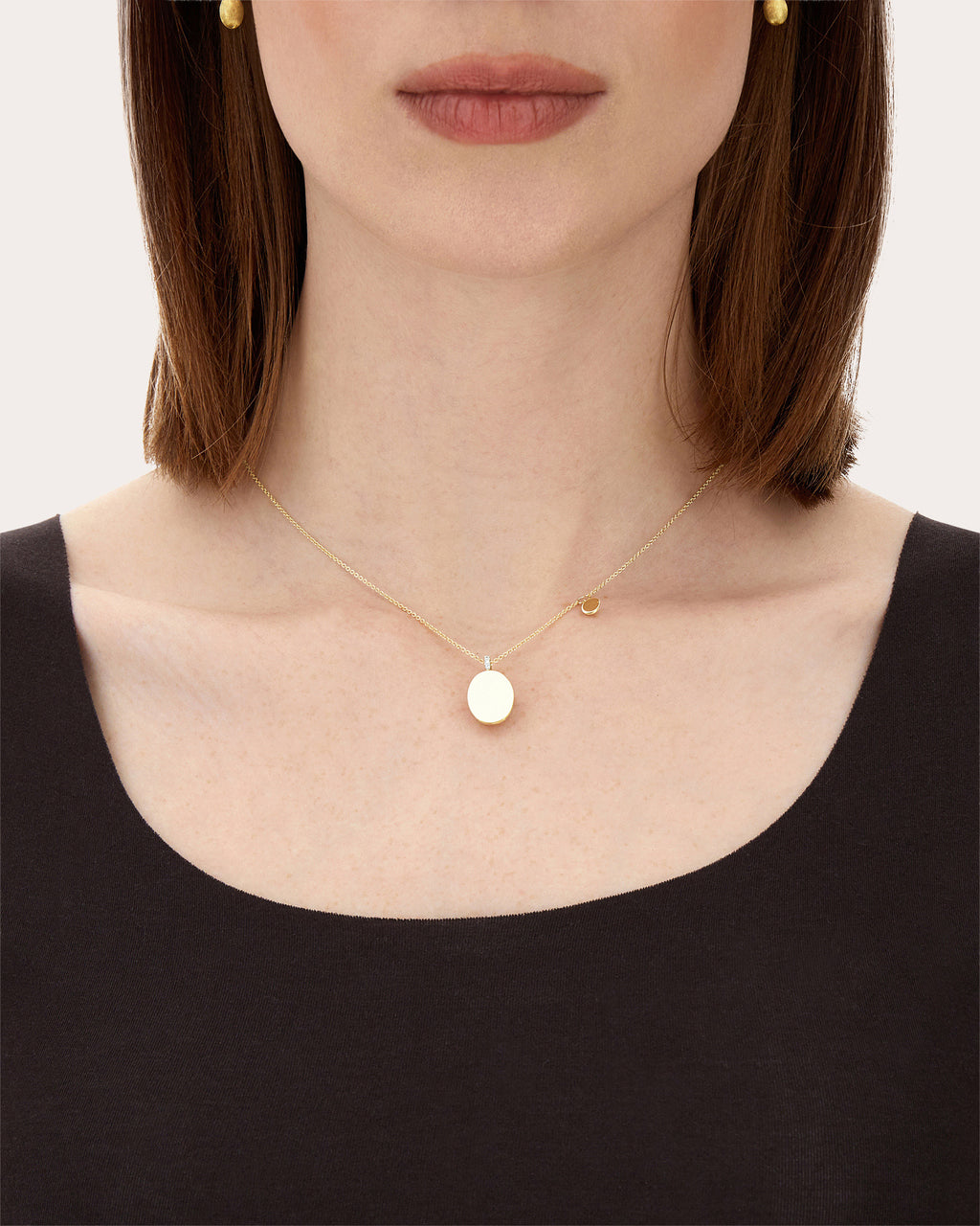 18k Gold Sway Pendant Necklace