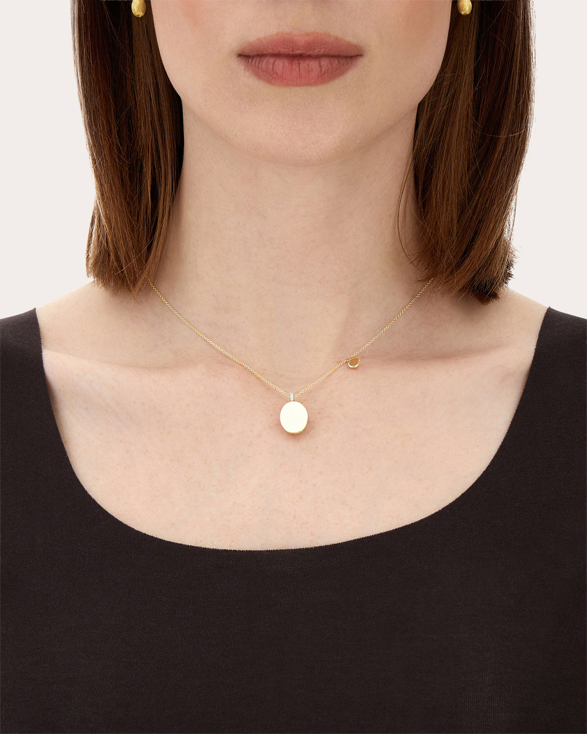 18k Gold Sway Pendant Necklace