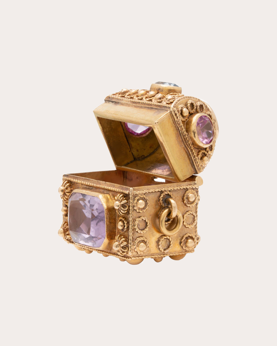 Vintage 18k Gold Treasure Chest Charm