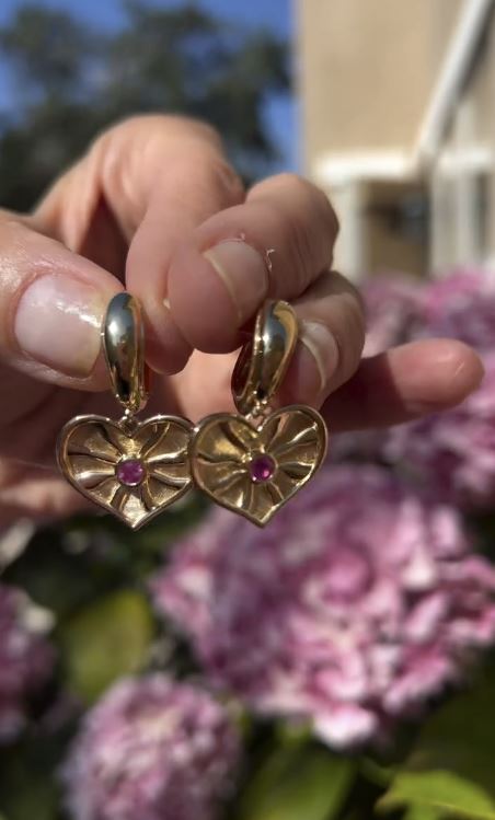 So Wavy 18K Gold Pink Sapphire Heart Hoop Earrings