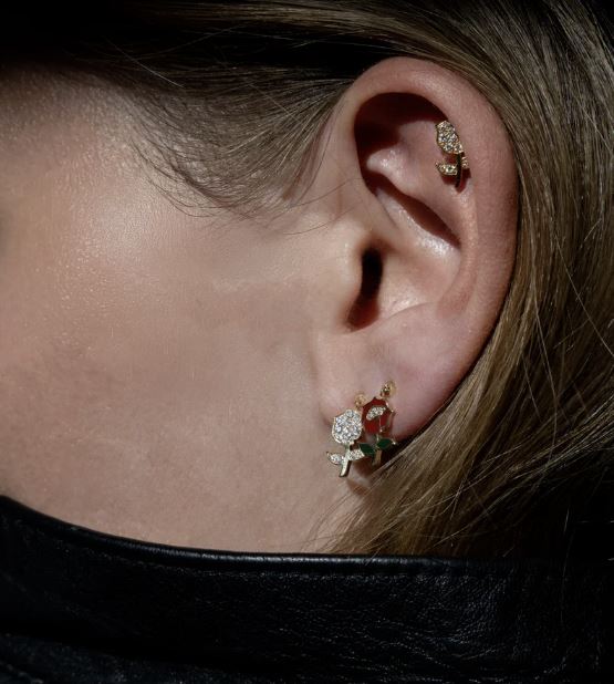 Diamond & 18k Gold Rose Antique Stud Earring