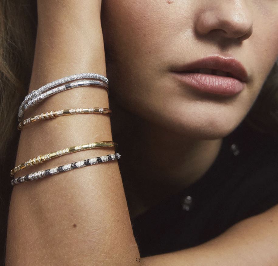 Diamond & 18k Gold Reptile Bangle