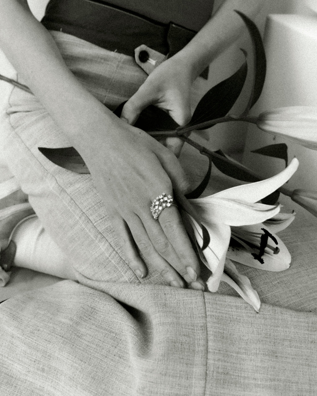 Cubic Zirconia Dropping Light Ring