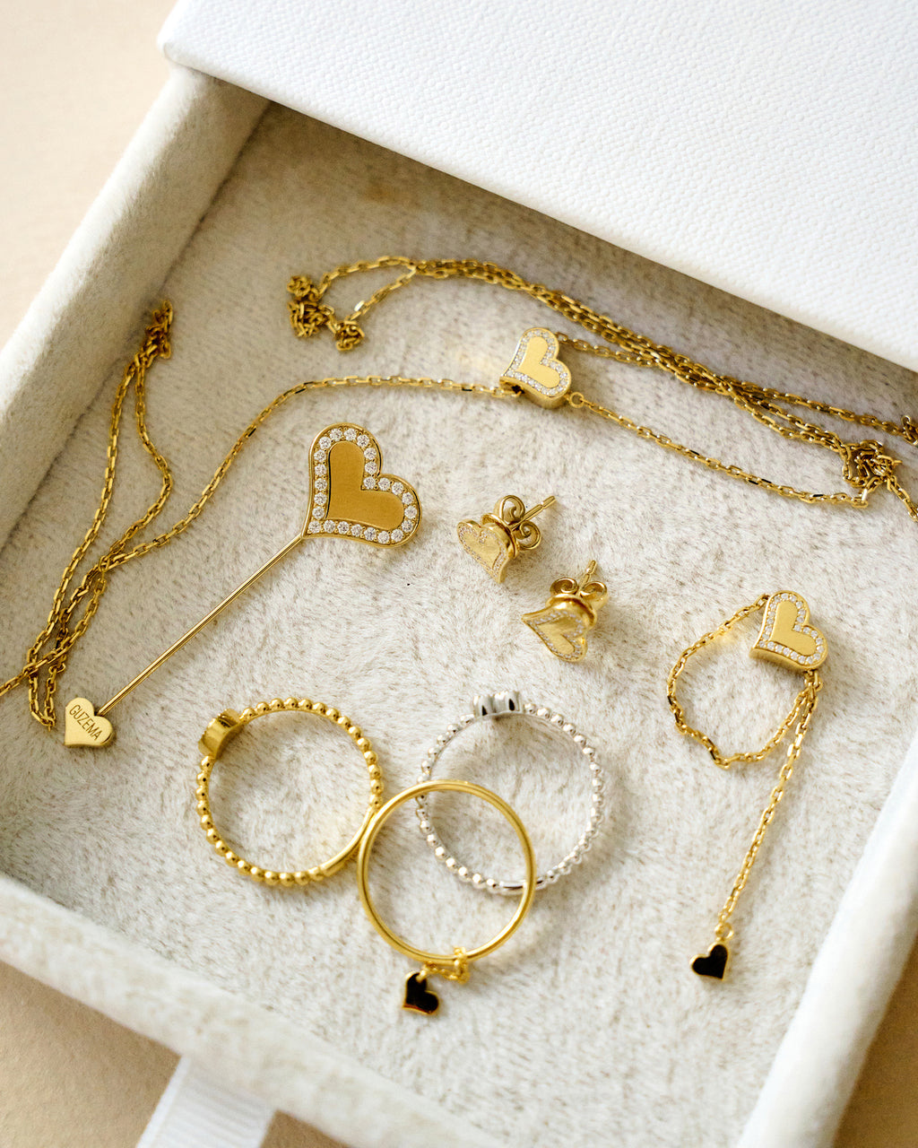 Diamond Outline Heart Transformer Necklace