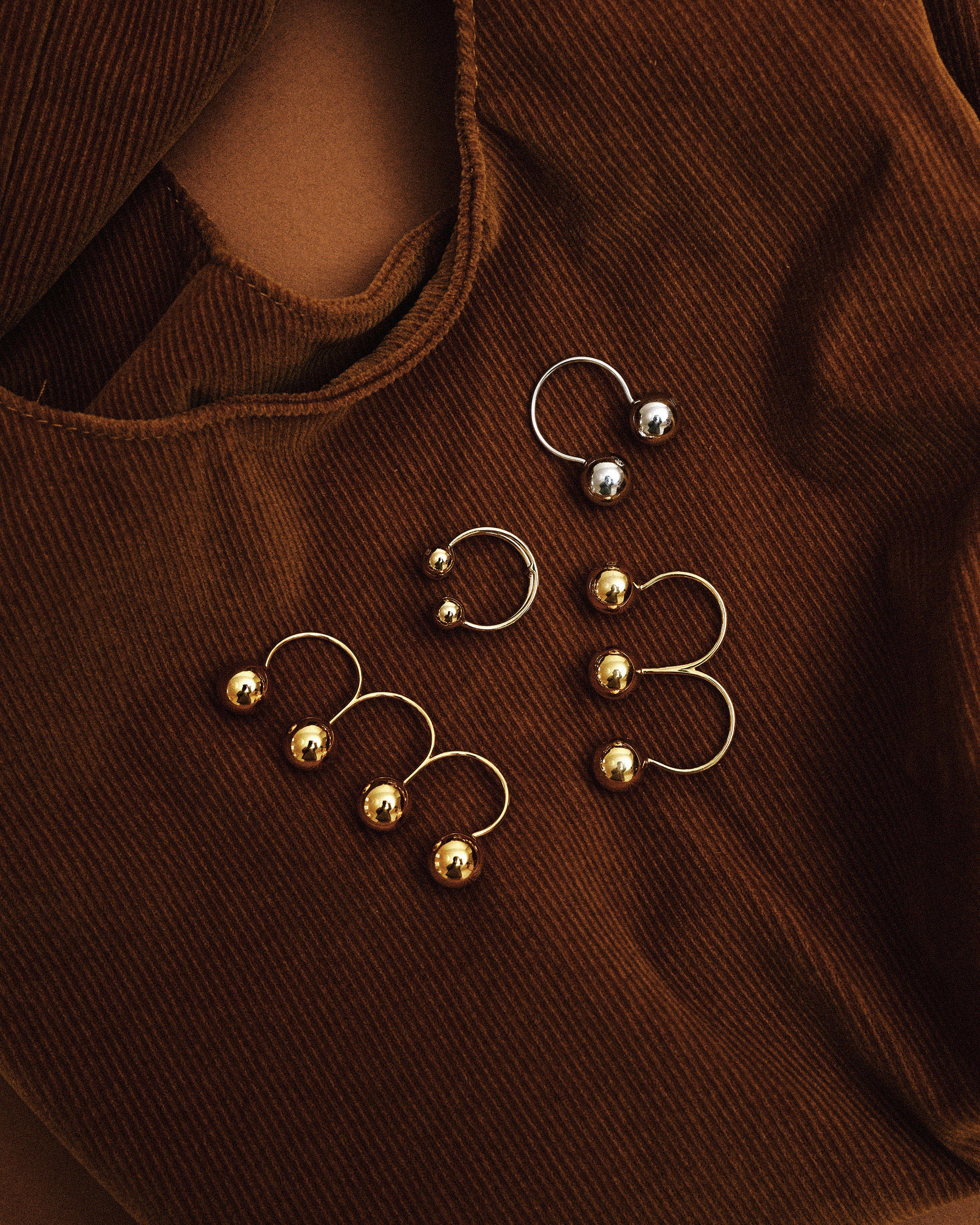 18k Gold Tetra Orb Ring
