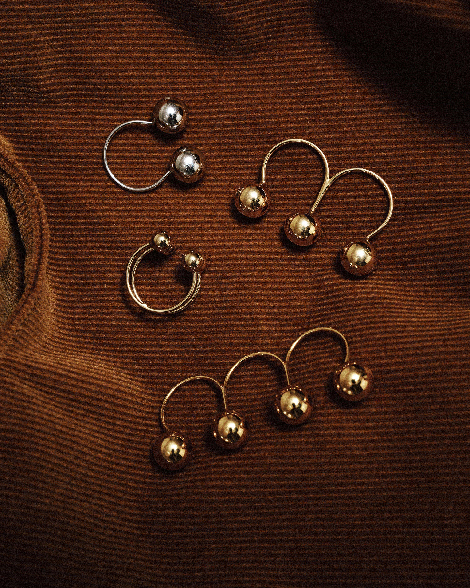 18k Gold Tetra Orb Ring