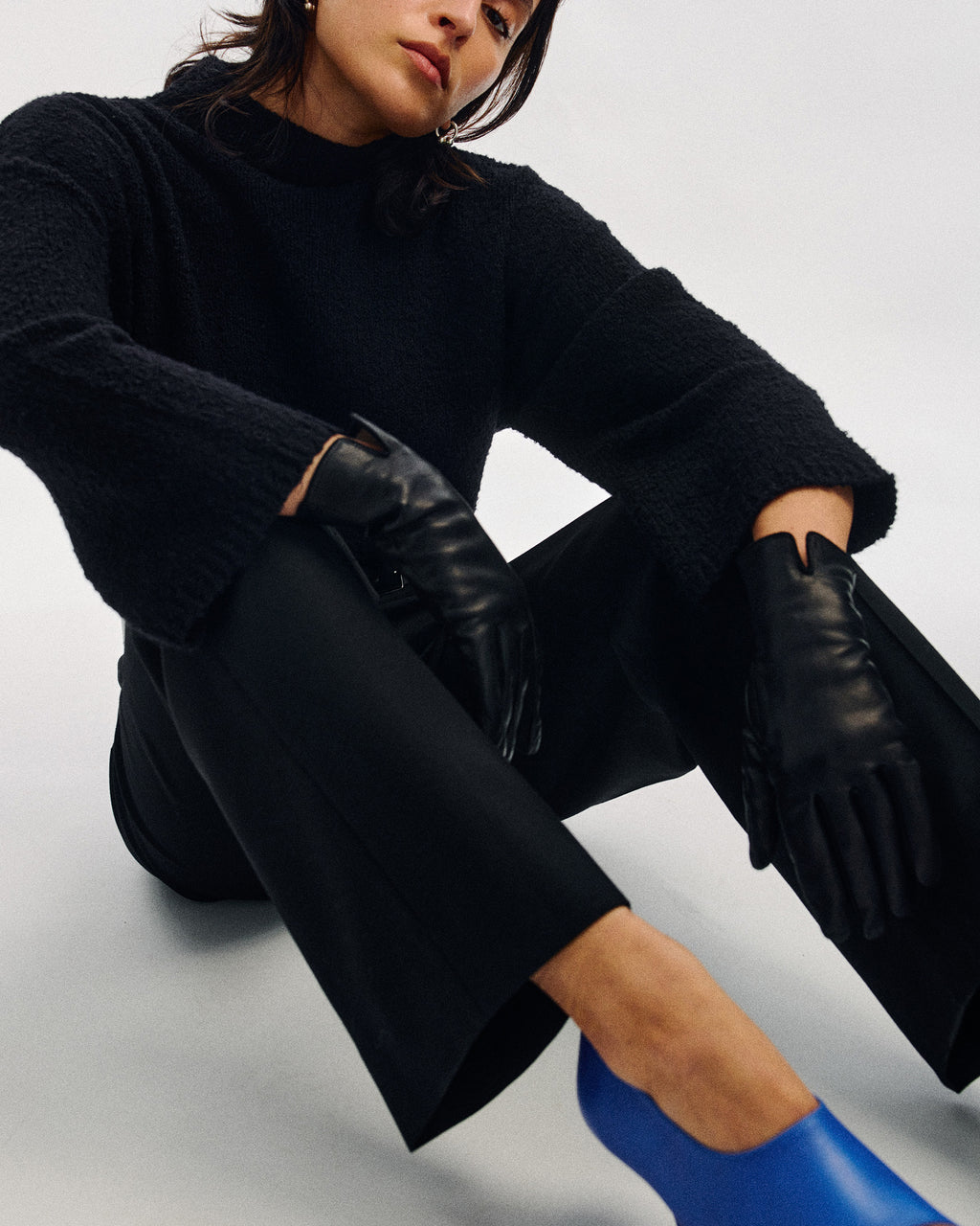 Black Essentials Leather Gloves