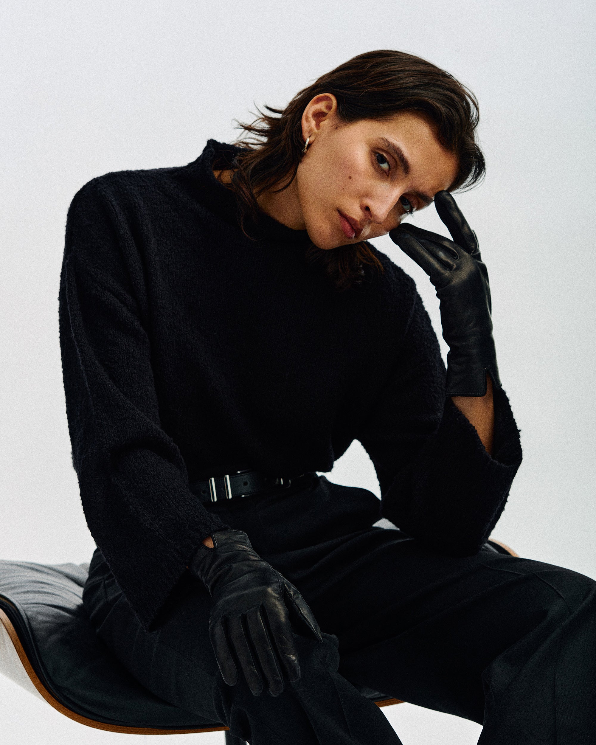 Black Essentials Leather Gloves