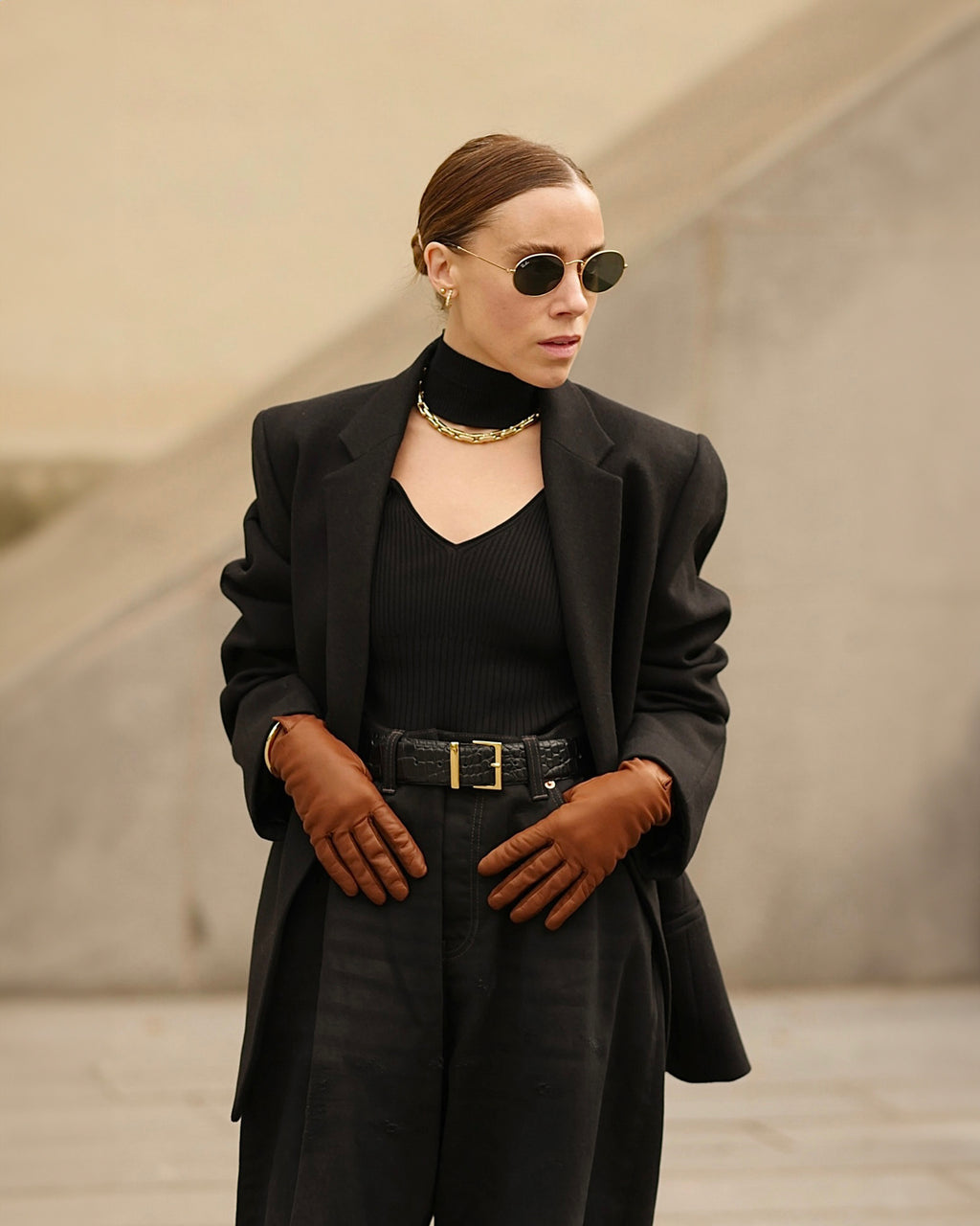 Saddle Brown Essentials Leather Gloves