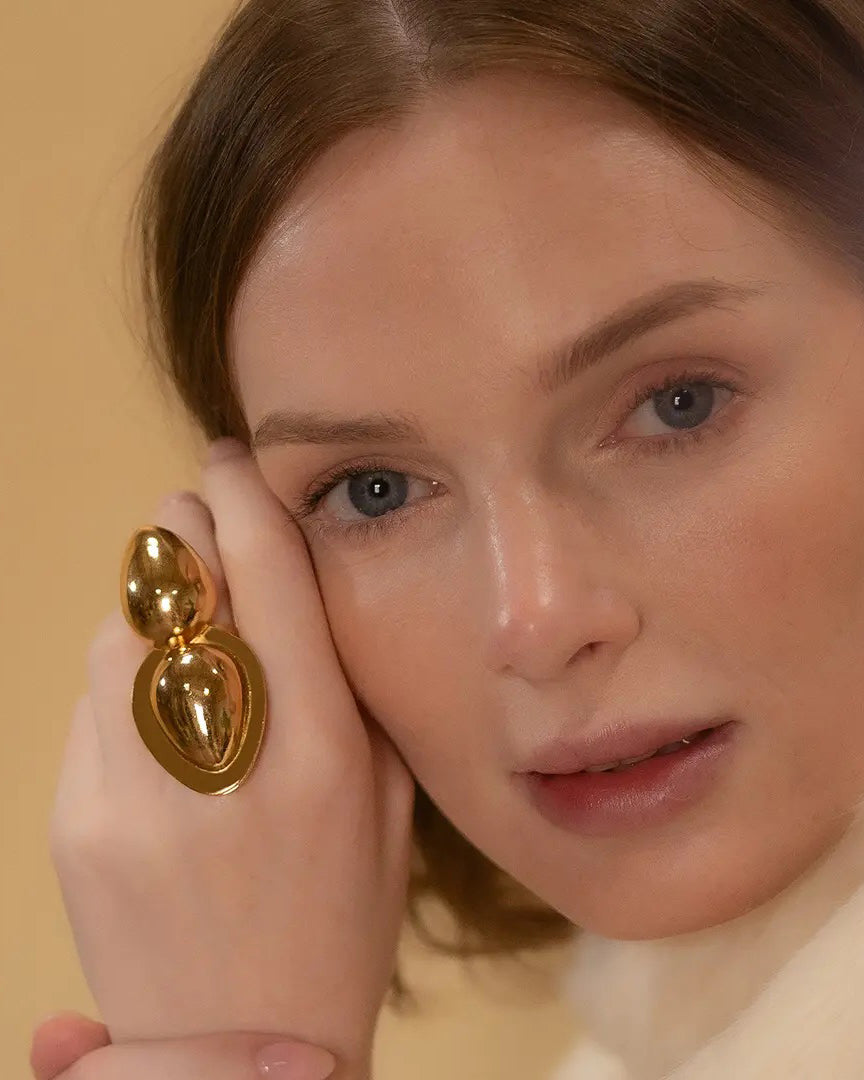 Cosmic Egg Ring