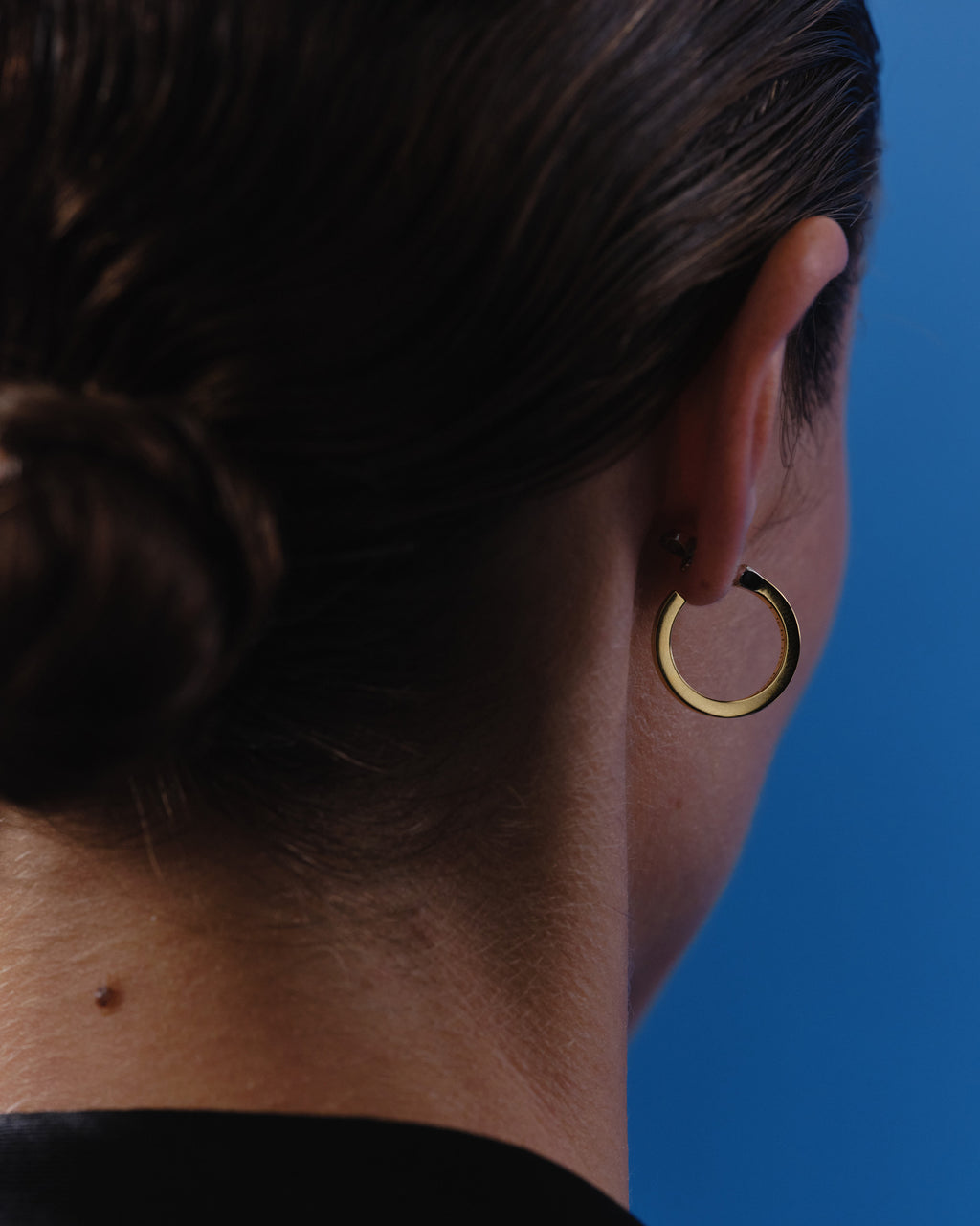 18k Gold Round Match Hoop Earrings