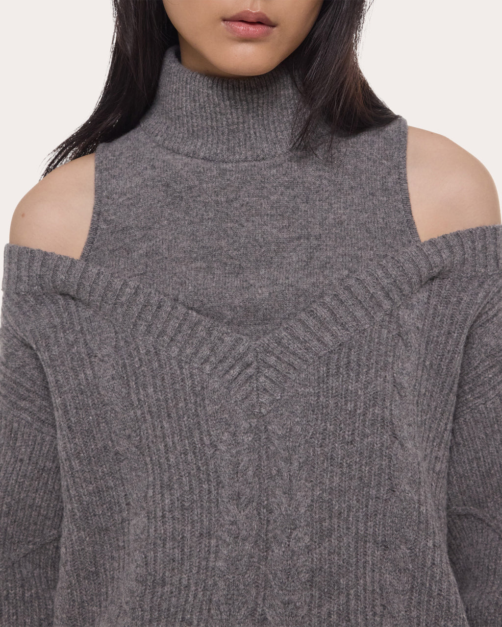Cable Knit Wool Layered Off-Shoulder Turtleneck