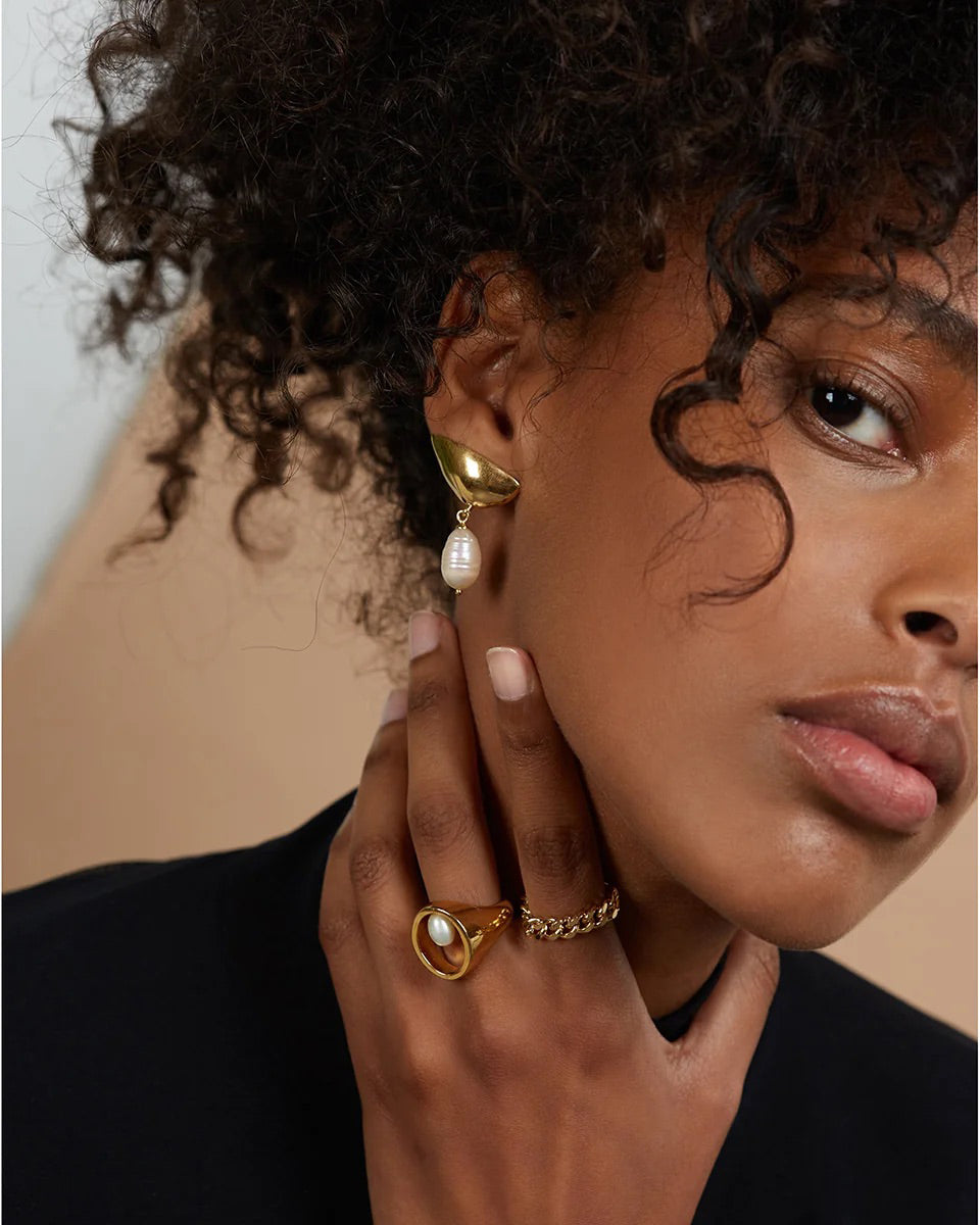 Freshwater Pearl Lobe Stud Earrings