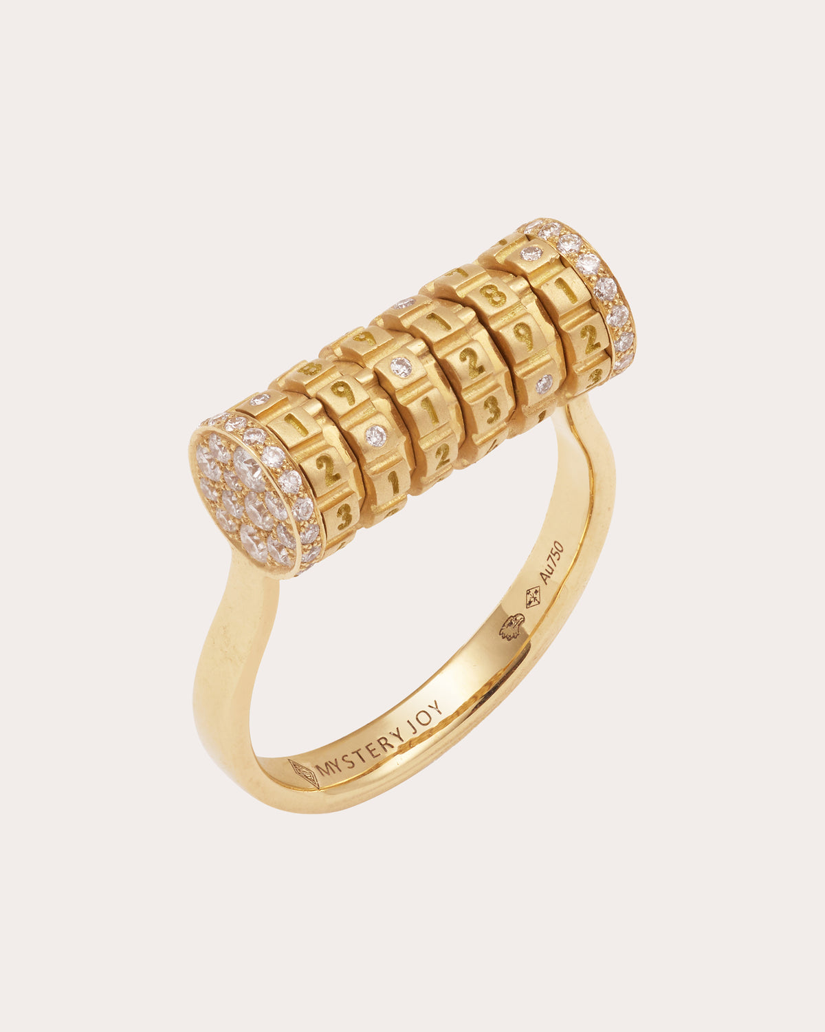 Diamond & 18k Gold Secret Ring | Olivela