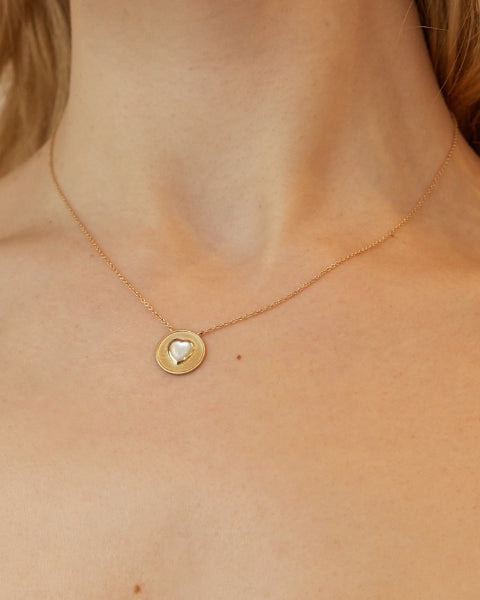 18K Gold Mother-of-Pearl Heart Pendant Necklace