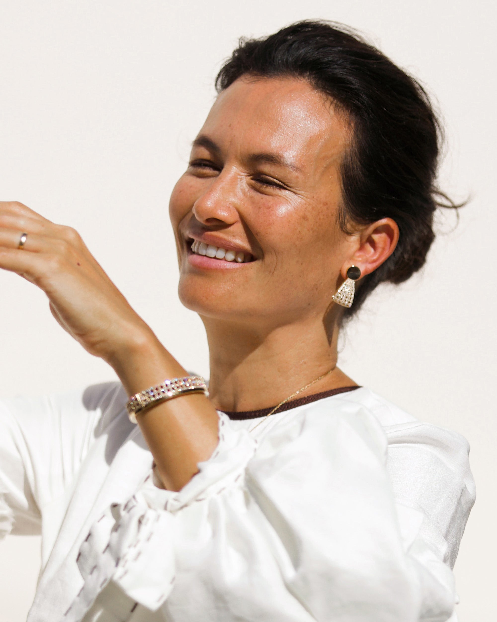 Meridian 18K Gold Diamond Bangle