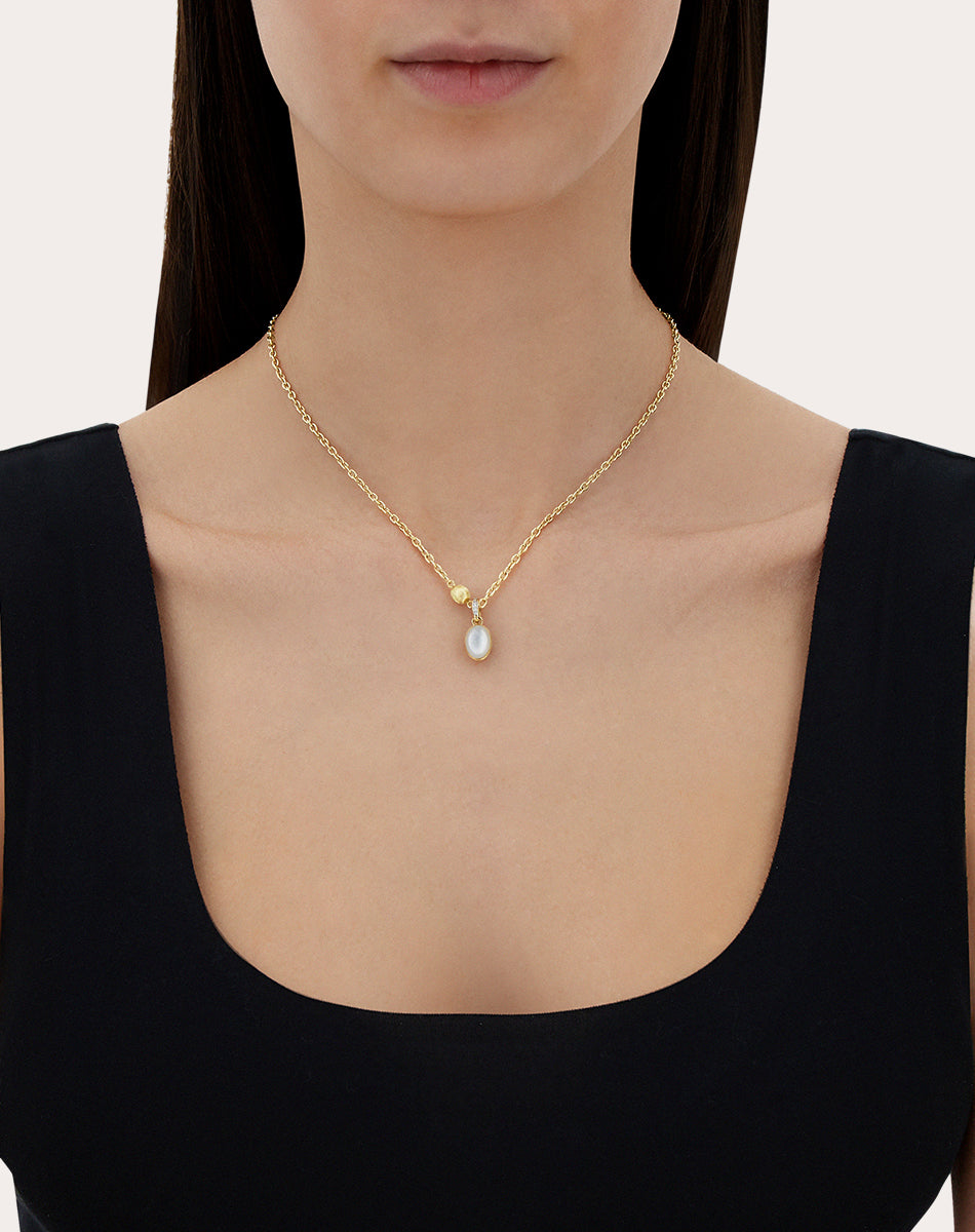 Diamond & Mother of Pearl 18k Gold Small Dolce Vita Pendant