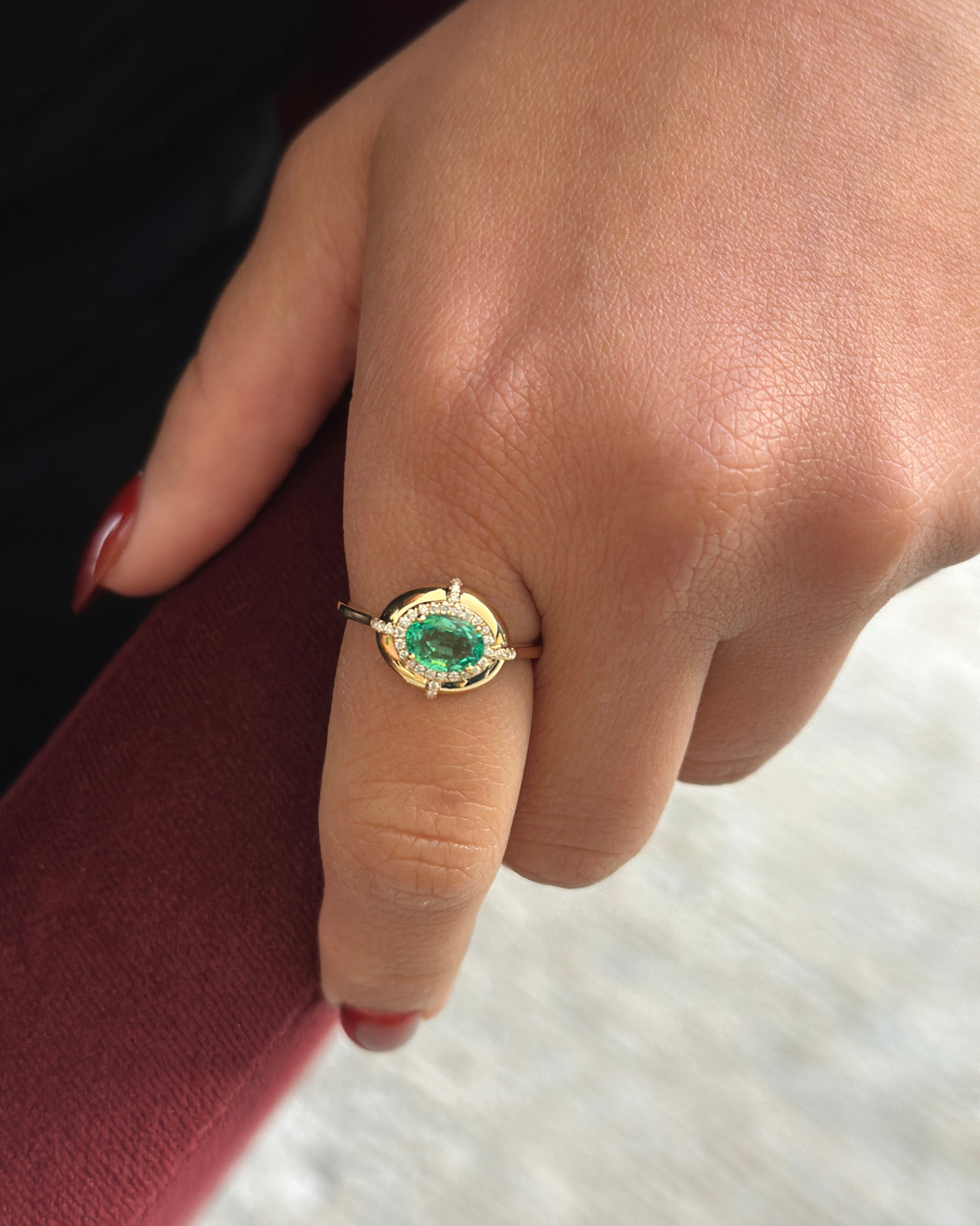 Emerald Limited Edition Oval Medallion Ring