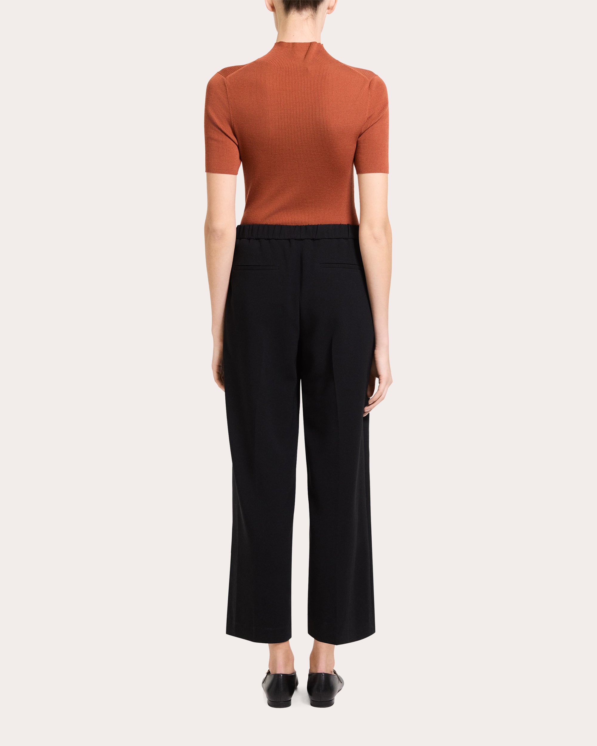Classic Crepe Cropped Pull-On Pants