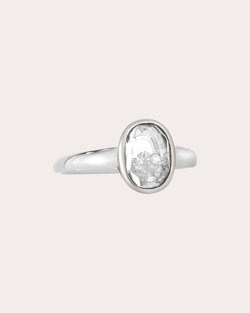 Diamond Neue Petite Oval Ring
