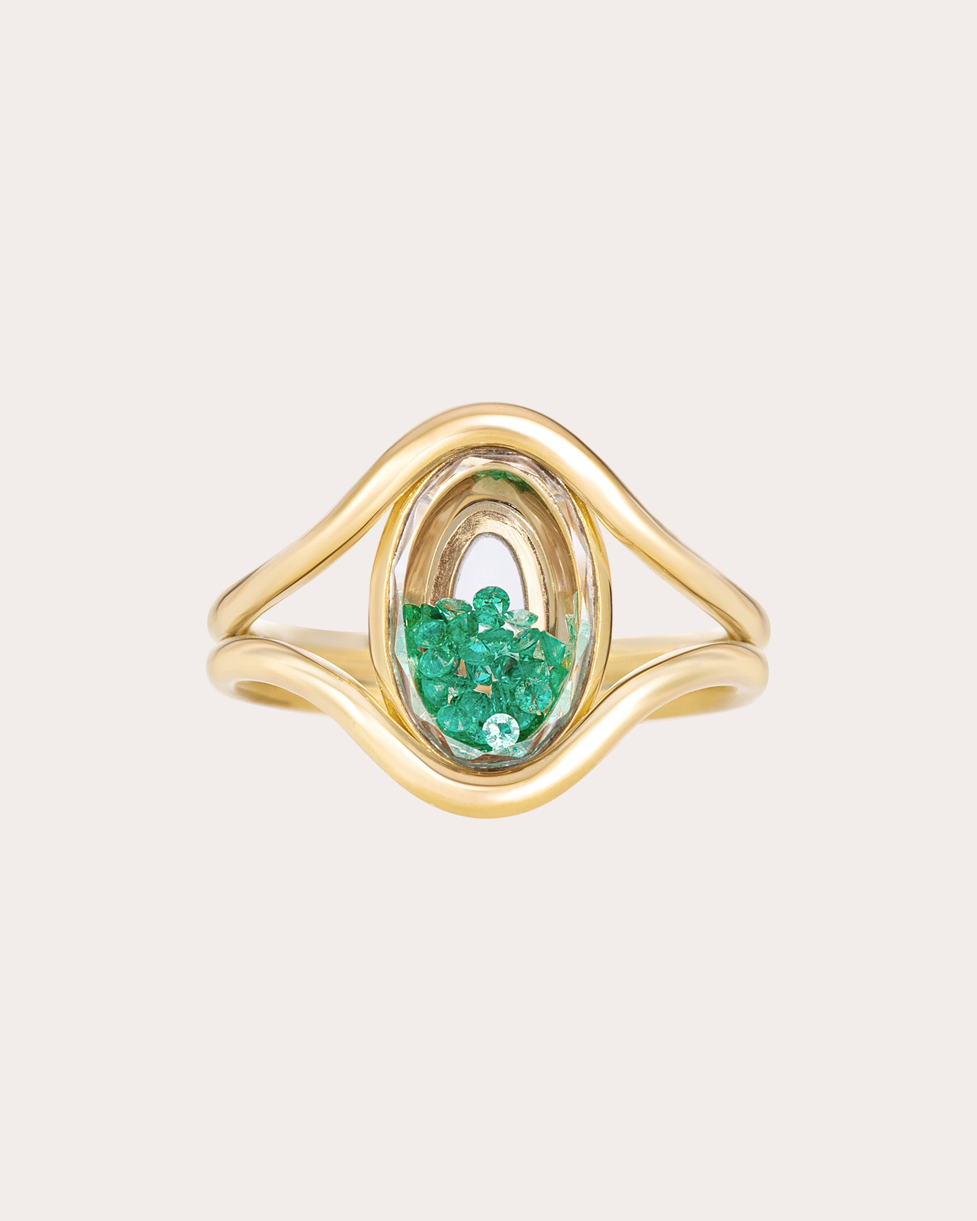 Emerald Cascavel Petite Oval Ring