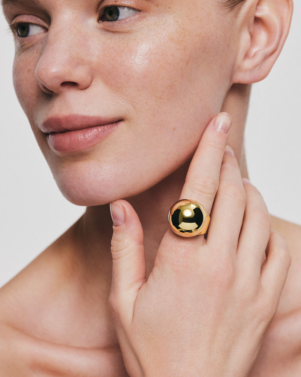 18k Gold Sphere Ring
