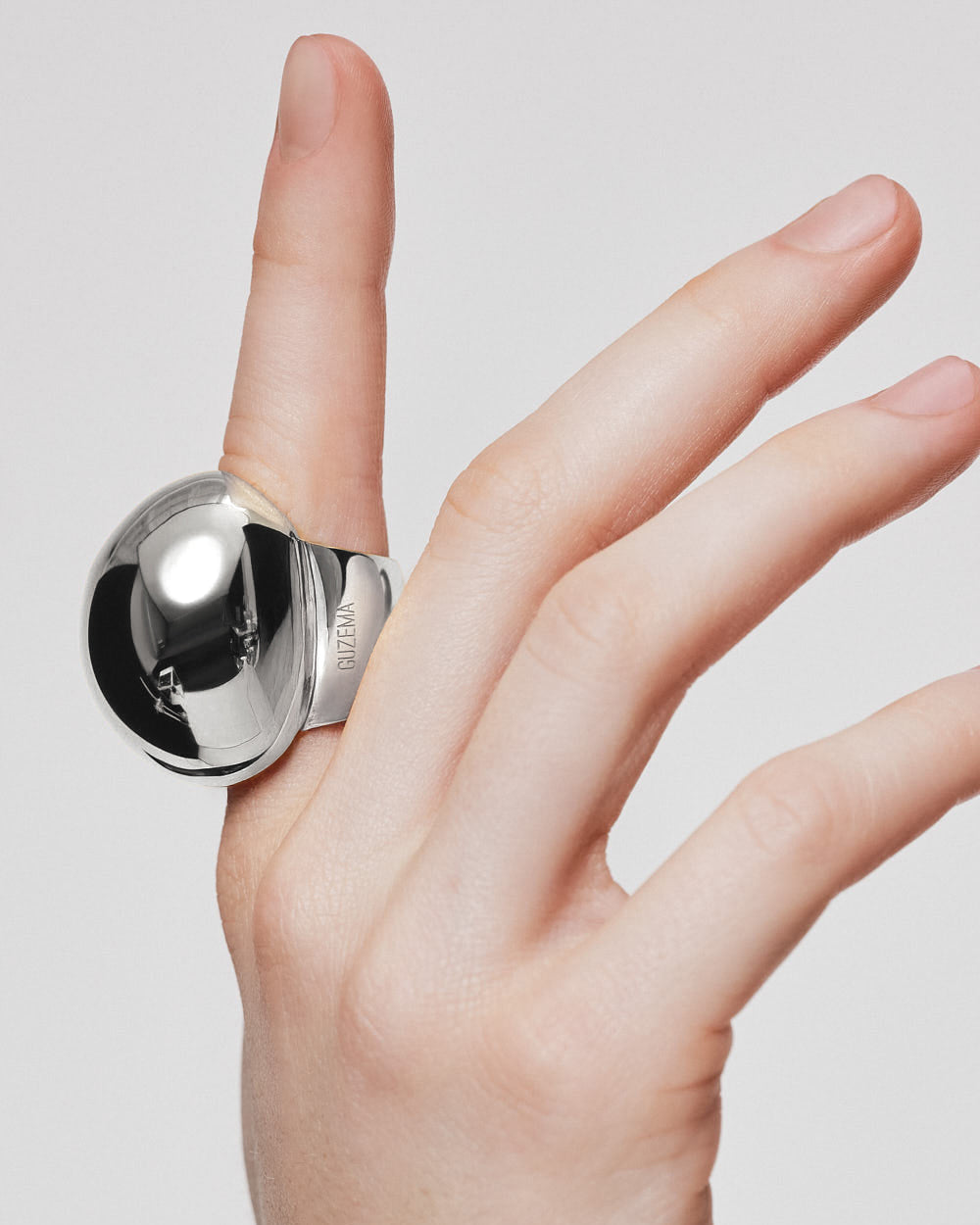 18k Gold Bold Orb RIng