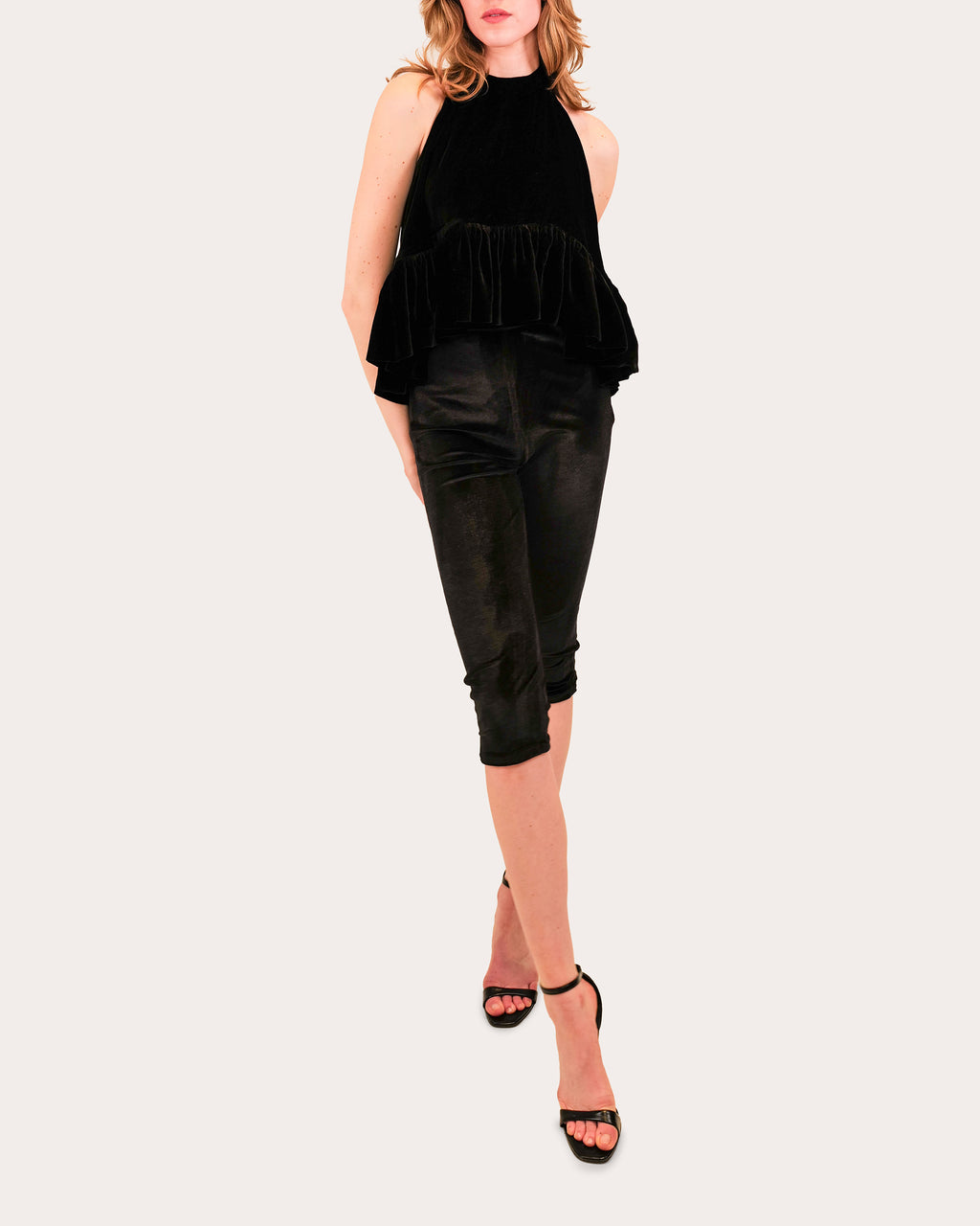Shreya Velvet Capri Pants