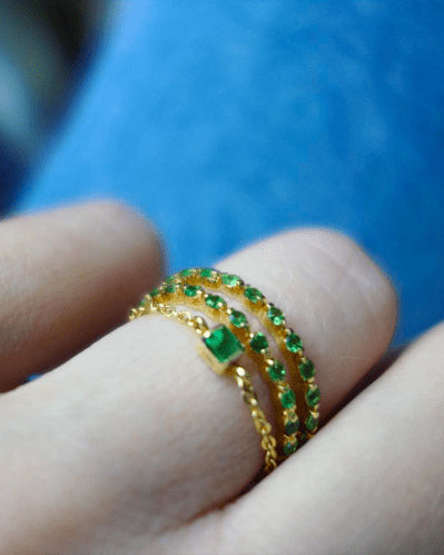 Tsavorite & 18k Gold Infinity Ring