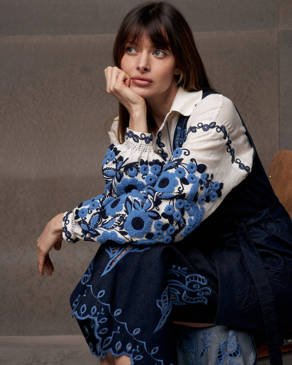 Column Bloom Embroidered Linen High-Low Blouse