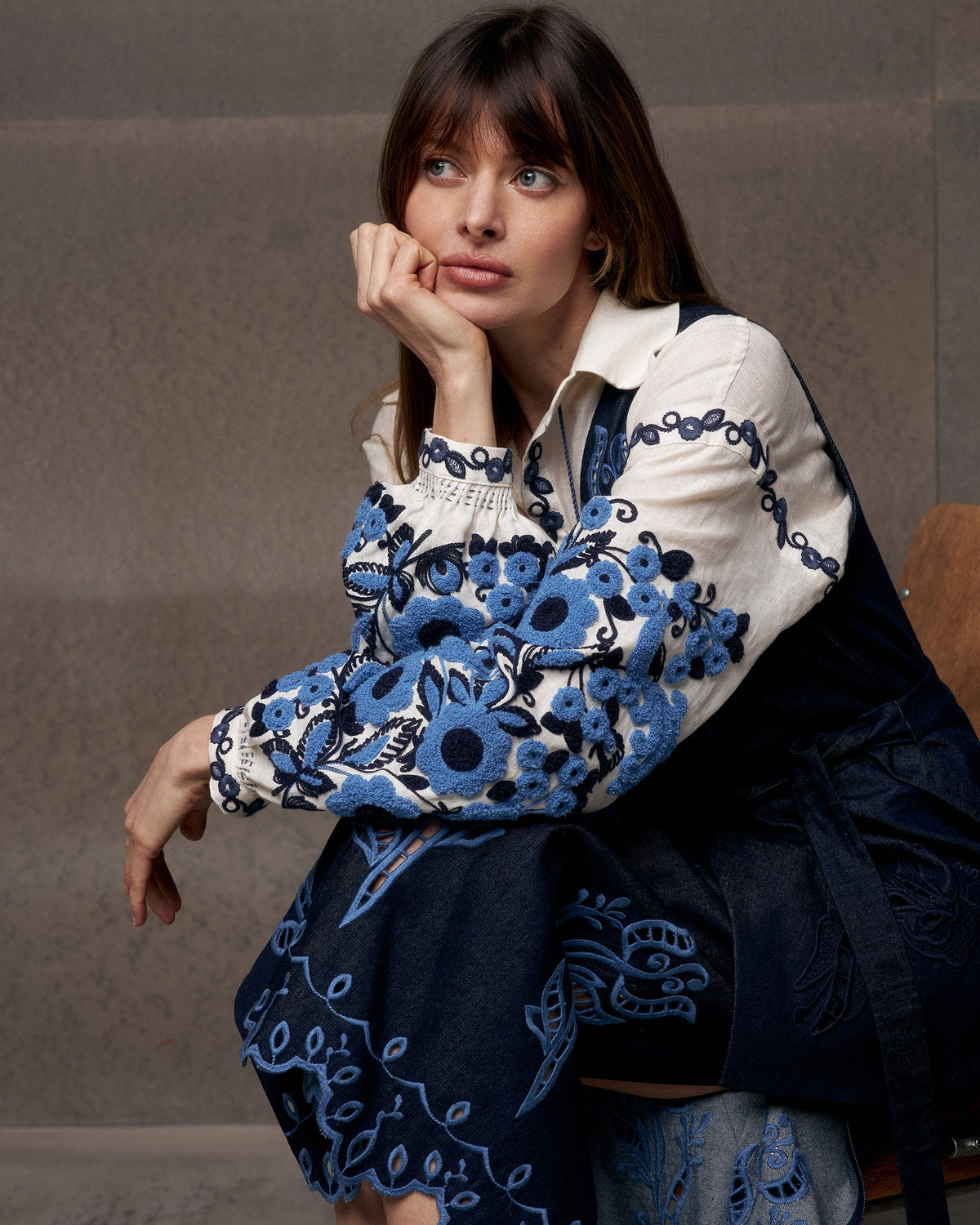 Column Bloom Embroidered Linen High-Low Blouse