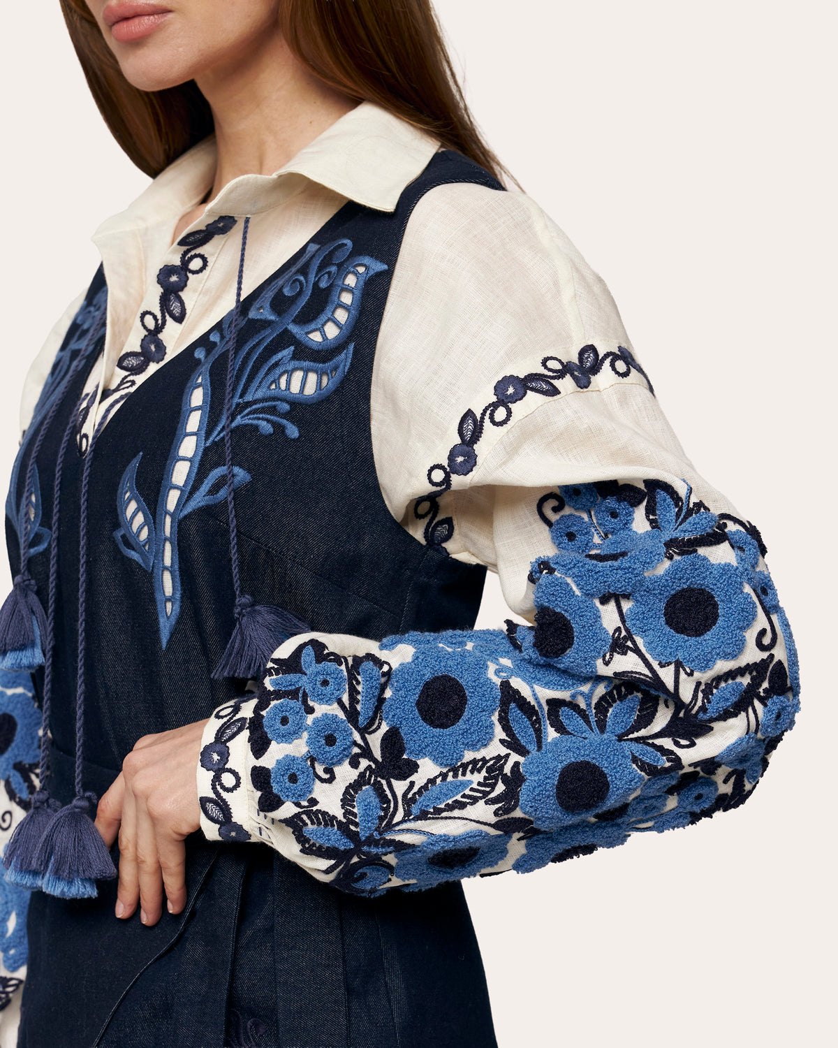 Column Bloom Embroidered Linen High-Low Blouse