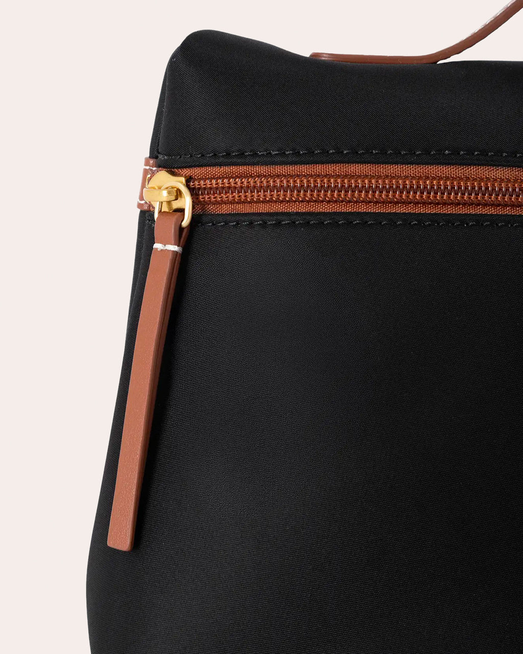 Nest Pouch Bag