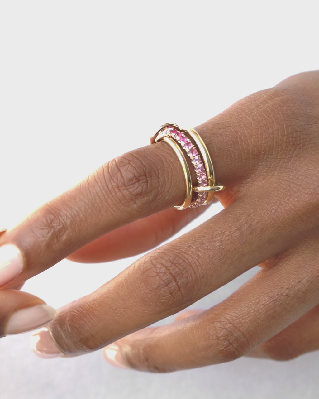 Pink Sapphire & 18k Gold Petunia Ombré Ring
