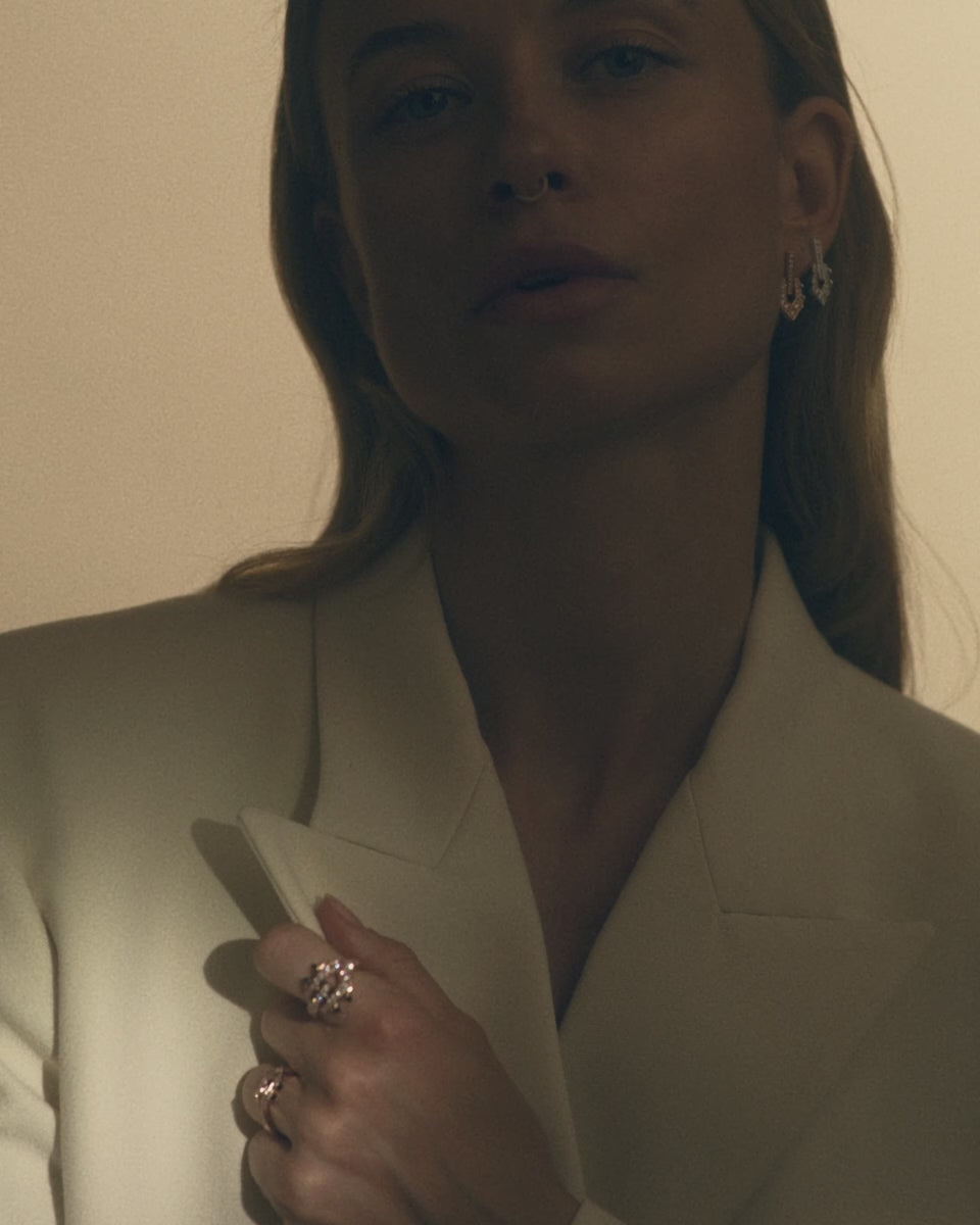 Mini Spike 18K Gold Black Agate and Diamond Ring