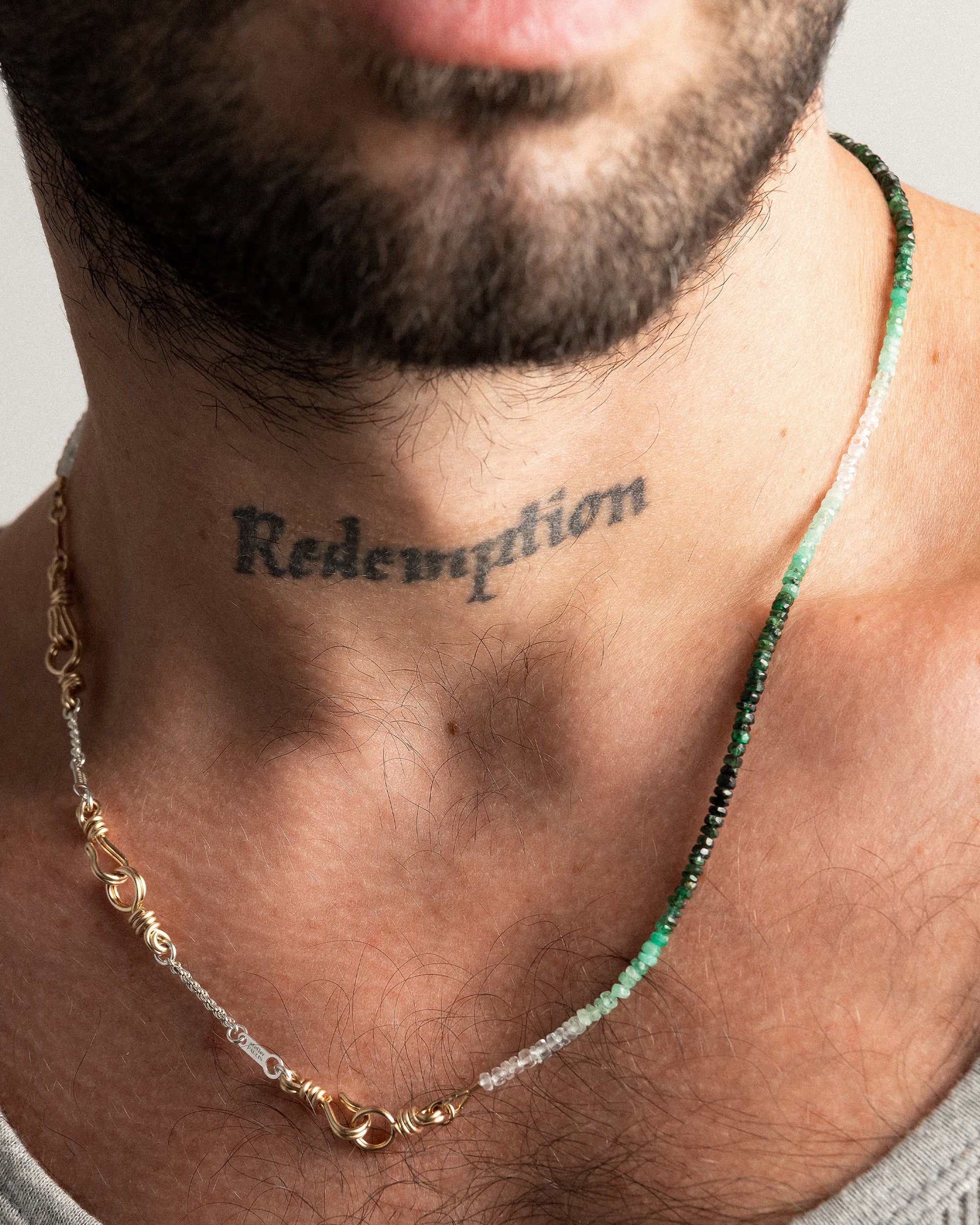 Emerald Attache-Moi Rivière Choker Necklace
