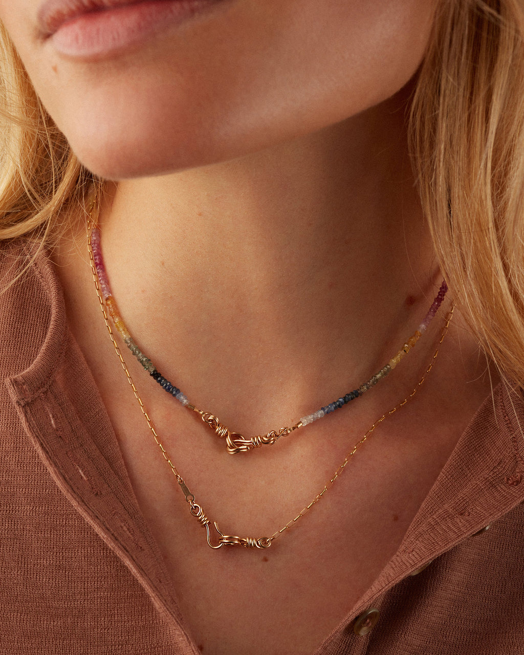 Rainbow Sapphire Attache-Moi Rivière Choker Necklace